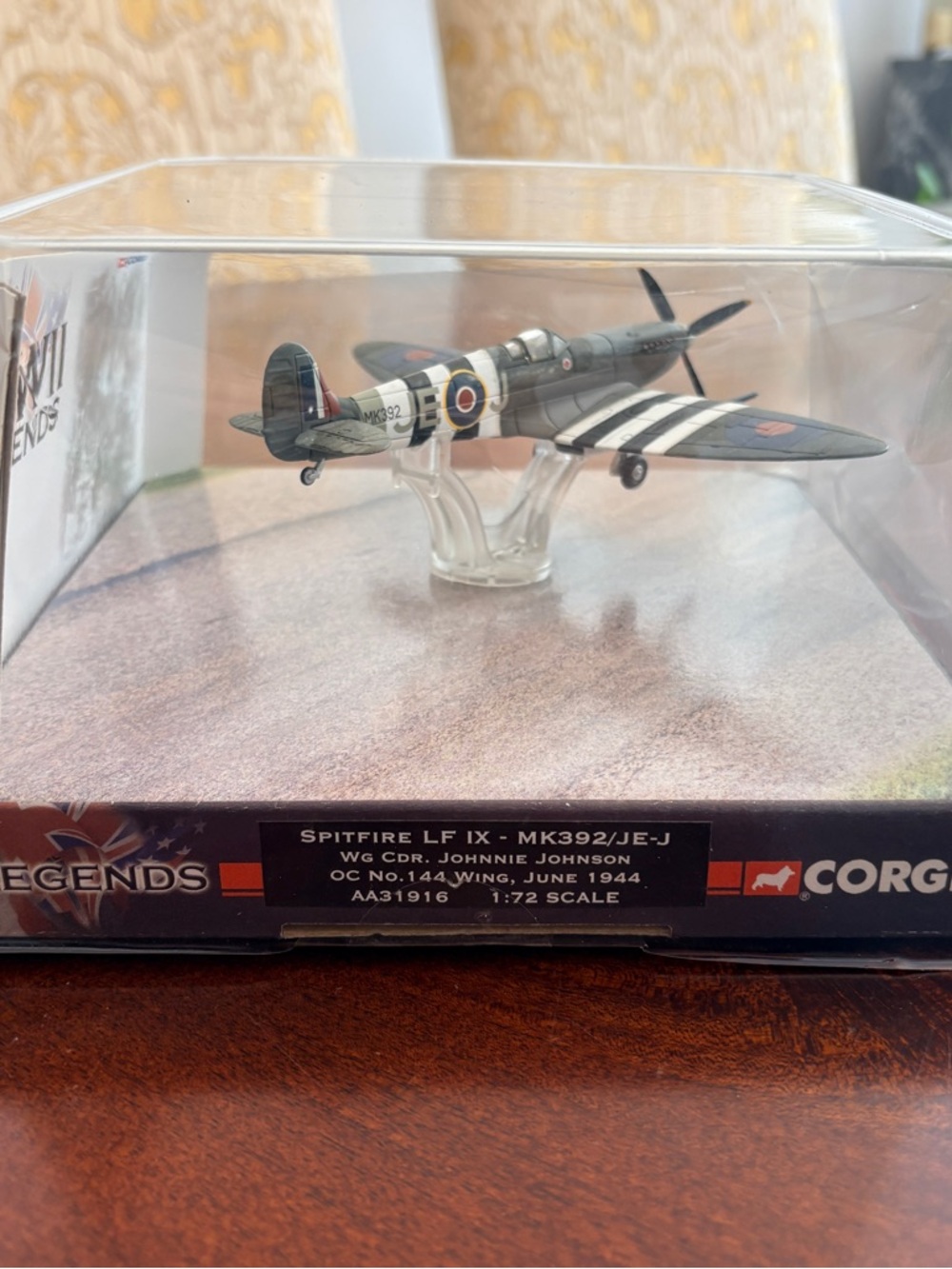 Corgi 1/72 31909 SUPERMARINE SPITFIRE MK.VB Flt. Lt. "Paddy" Finucane